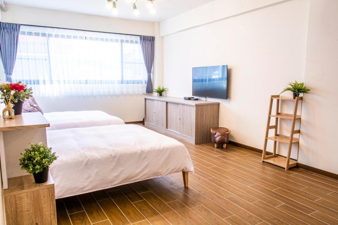 Ioio Apartment Tainan Luaran gambar